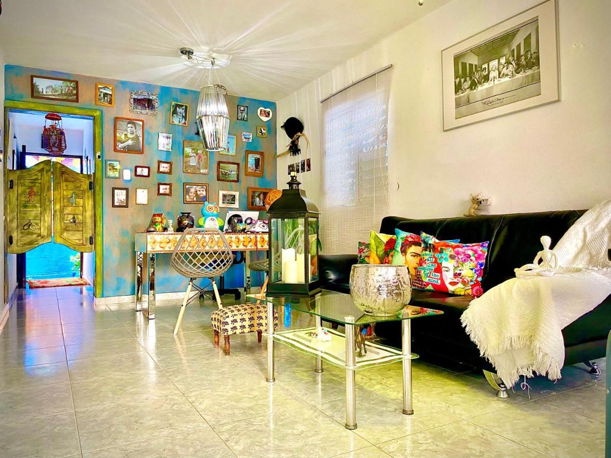 Отель El Patio Azul Констанса Экстерьер фото